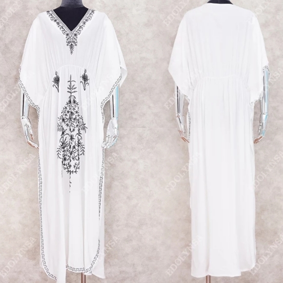 5⭐💢Black/White Embroidered Beach Cover Up - Picture 4 of 6